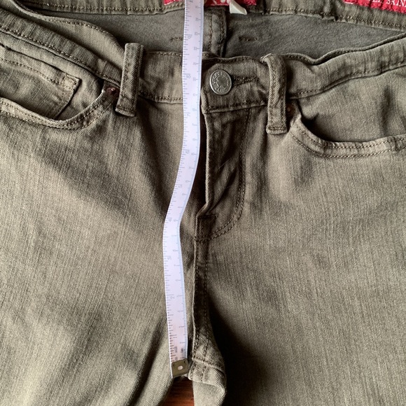 Charlie Skinny - Picture 7 of 8